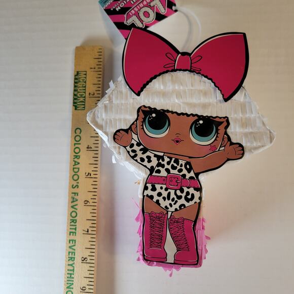 LOL Surprise Doll Party Kit for 8 Plates, Decor, Lanterns, Pens Straws Huge Lot - Picture 13 of 16